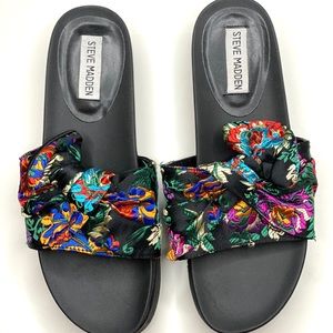 Steve Madden sandals